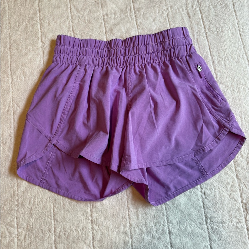 Lululemon Tracker Short V *SeaWheeze